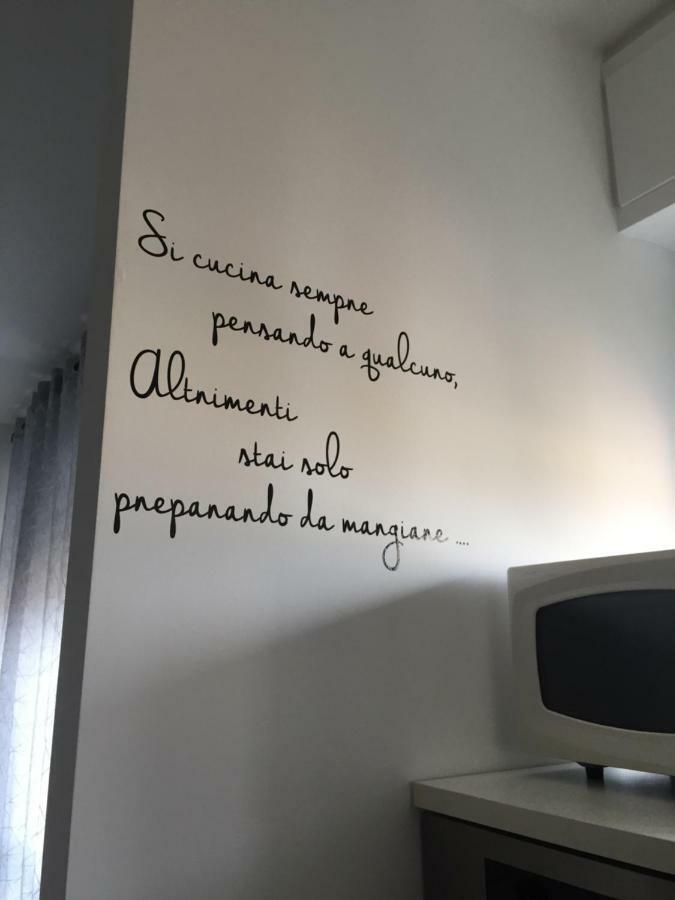 La Gufetta Lägenhet Varese Exteriör bild